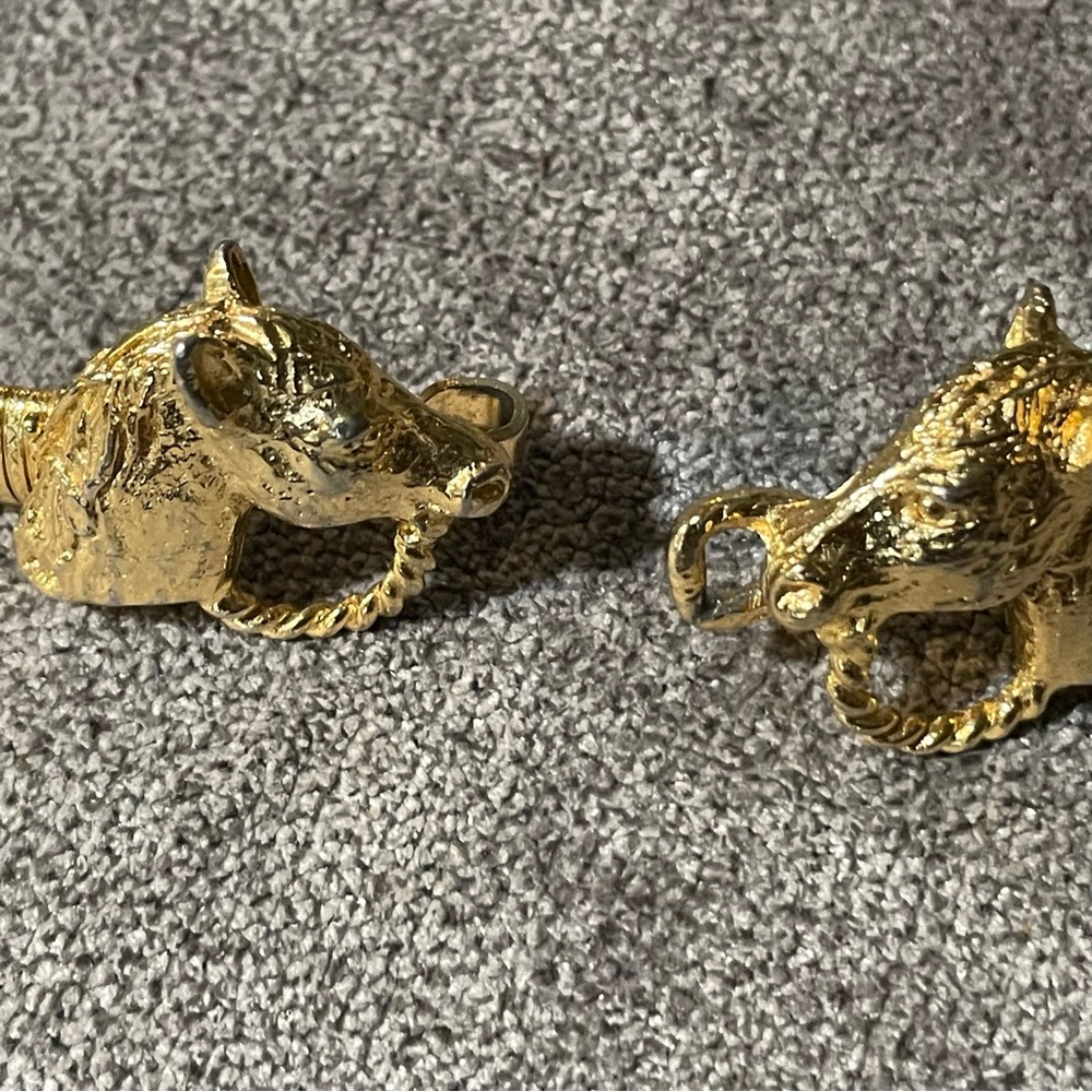 Vintage Marked Mimi Di N Horse Head Clasp Gold Tone Stretch Belt 1974